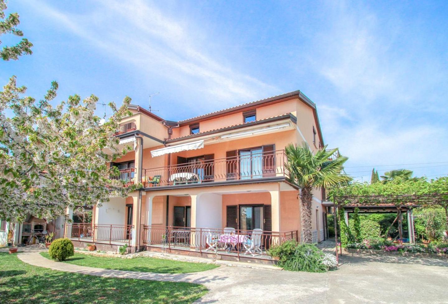 Apartments Maria Novigrad Istria Exterior foto